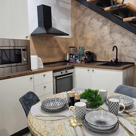 Sika Palladium Garden & Spa Central Apartment 阿拉德 外观 照片