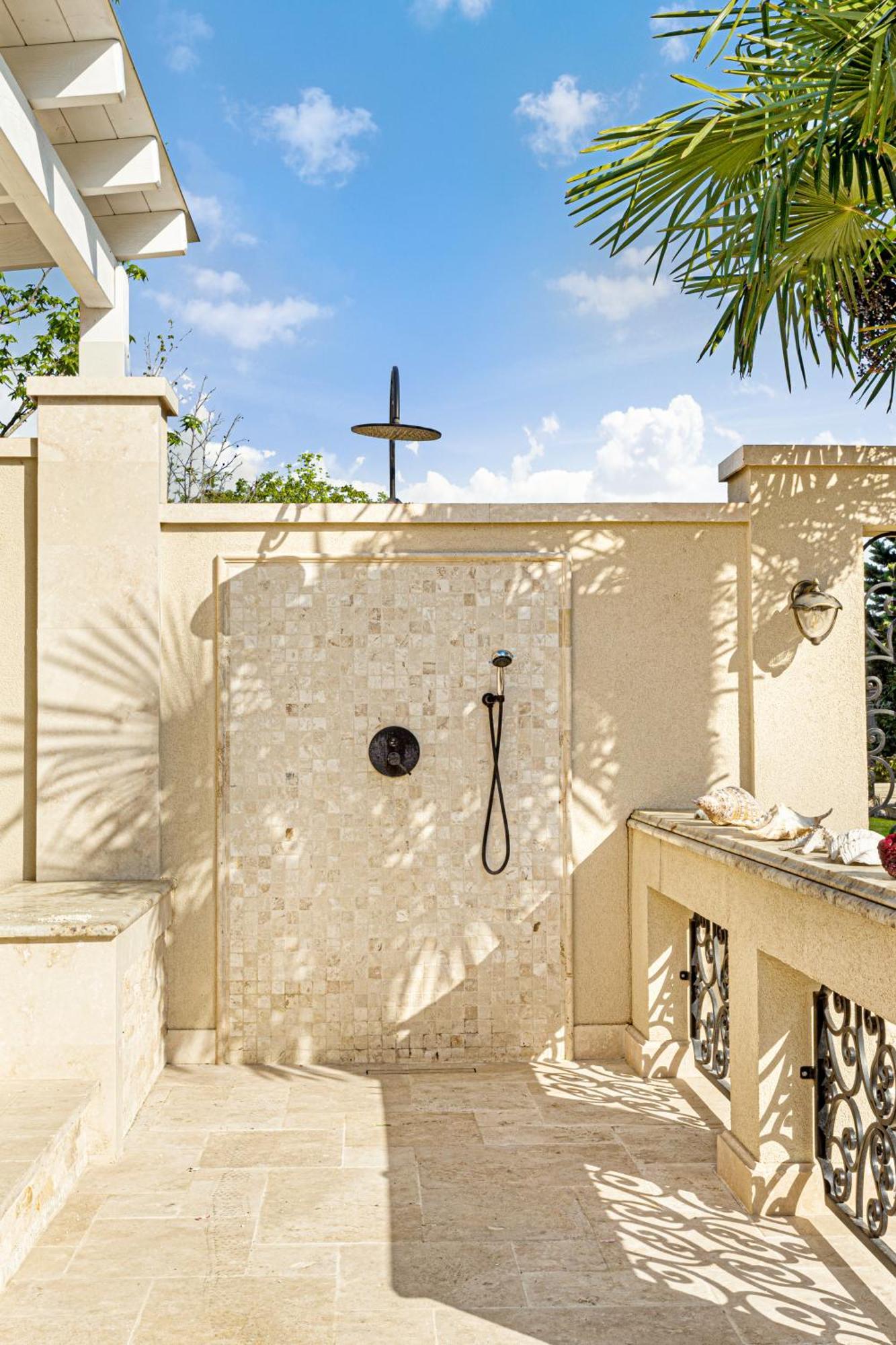 Sika Palladium Garden & Spa Central Apartment 阿拉德 外观 照片